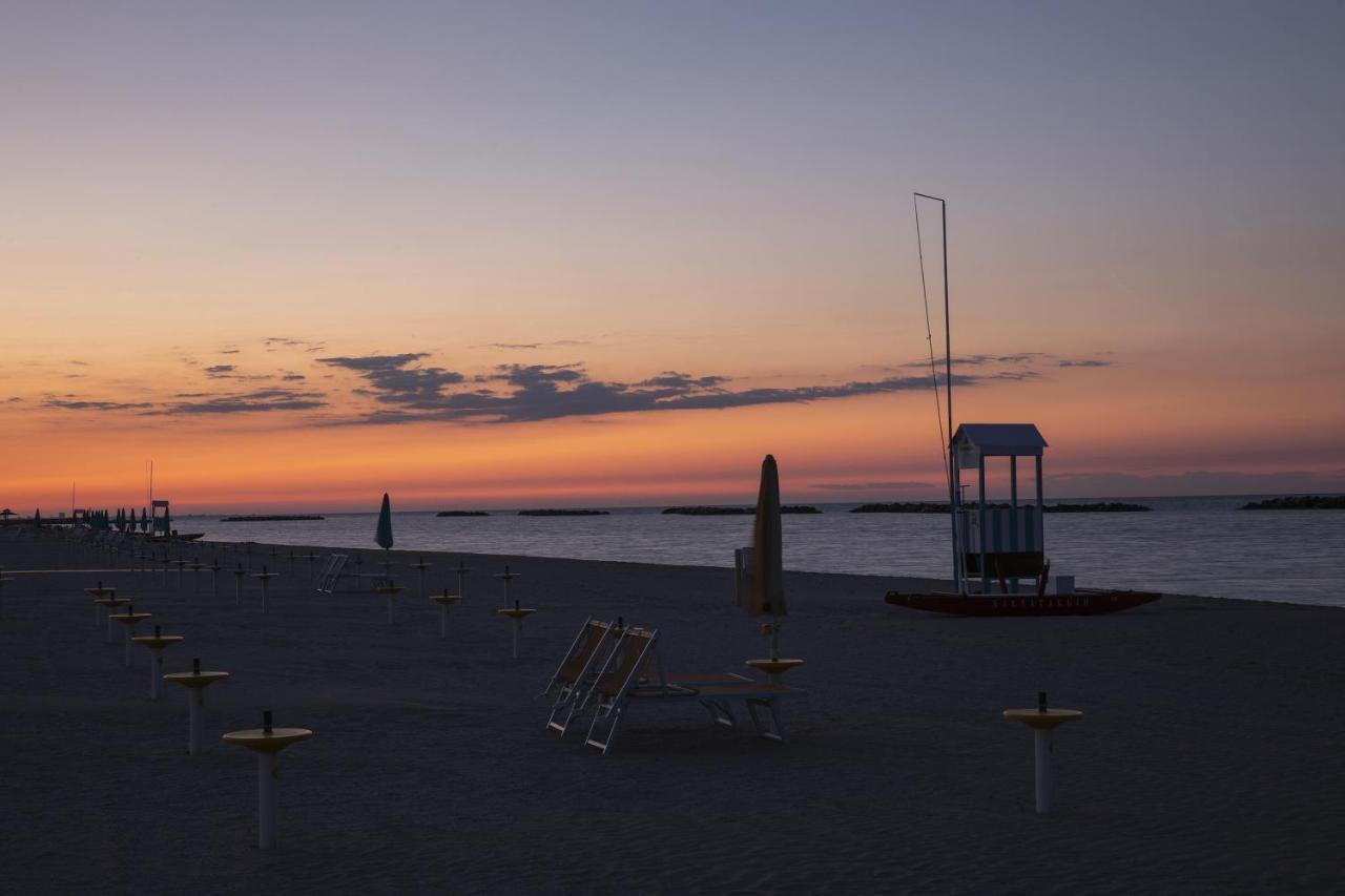 Hotel Riviera Bellaria-Igea Marina Exterior photo